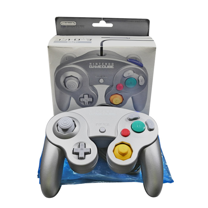 Control - Plateado como nuevo en caja - GameCube